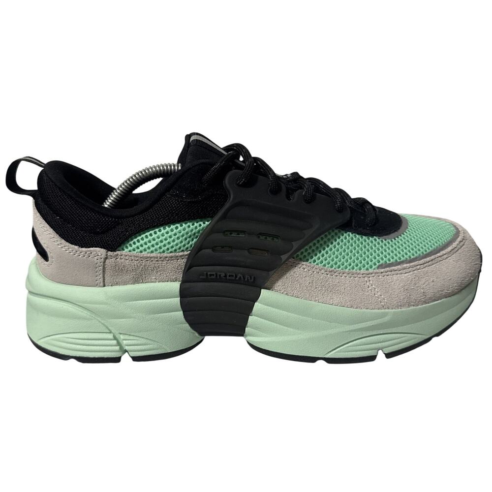 Jordan Trunner O/S (Black/Ntrl Grey/Mint/GR Glow) Men SZ 11 IB3722004